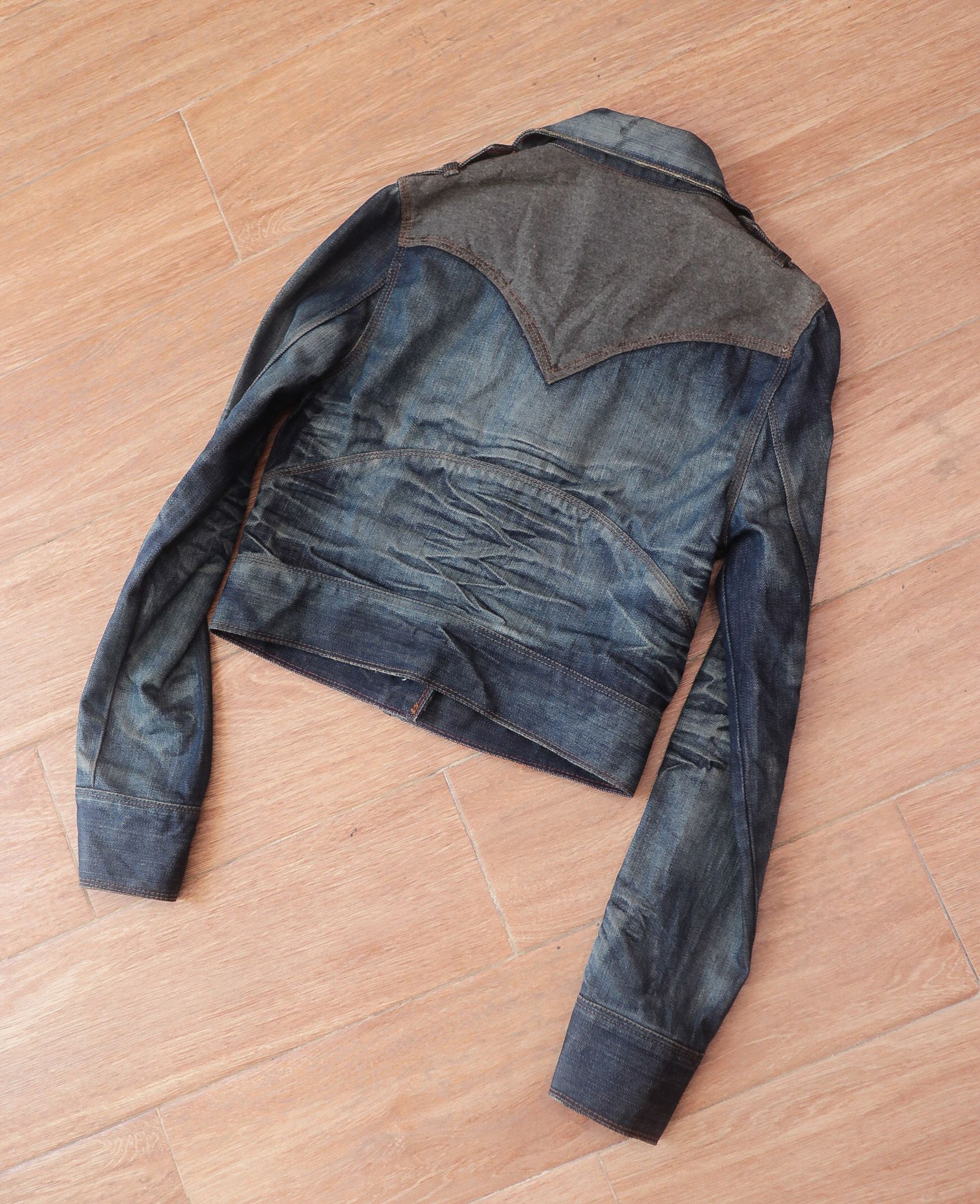 08.11.24 - VTG CROPPED DENIM JACKET - MADEN DENIM