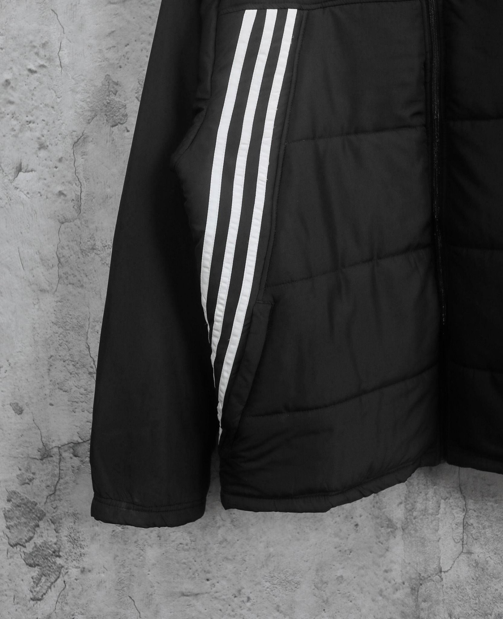 03.01.24 - VTG PUFFER JACKET - ADIDAS