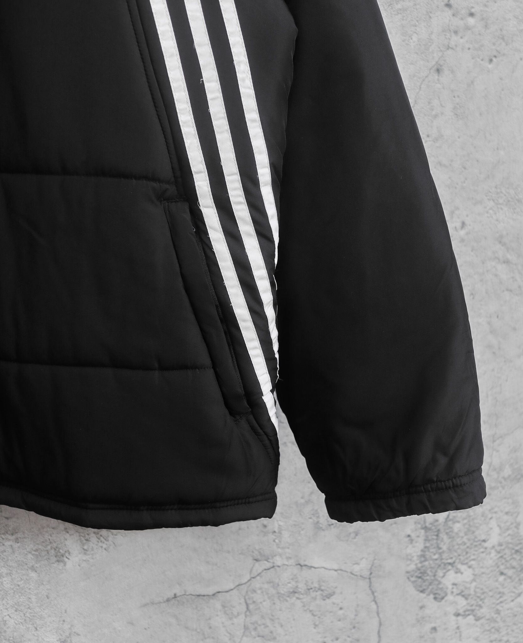 03.01.24 - VTG PUFFER JACKET - ADIDAS