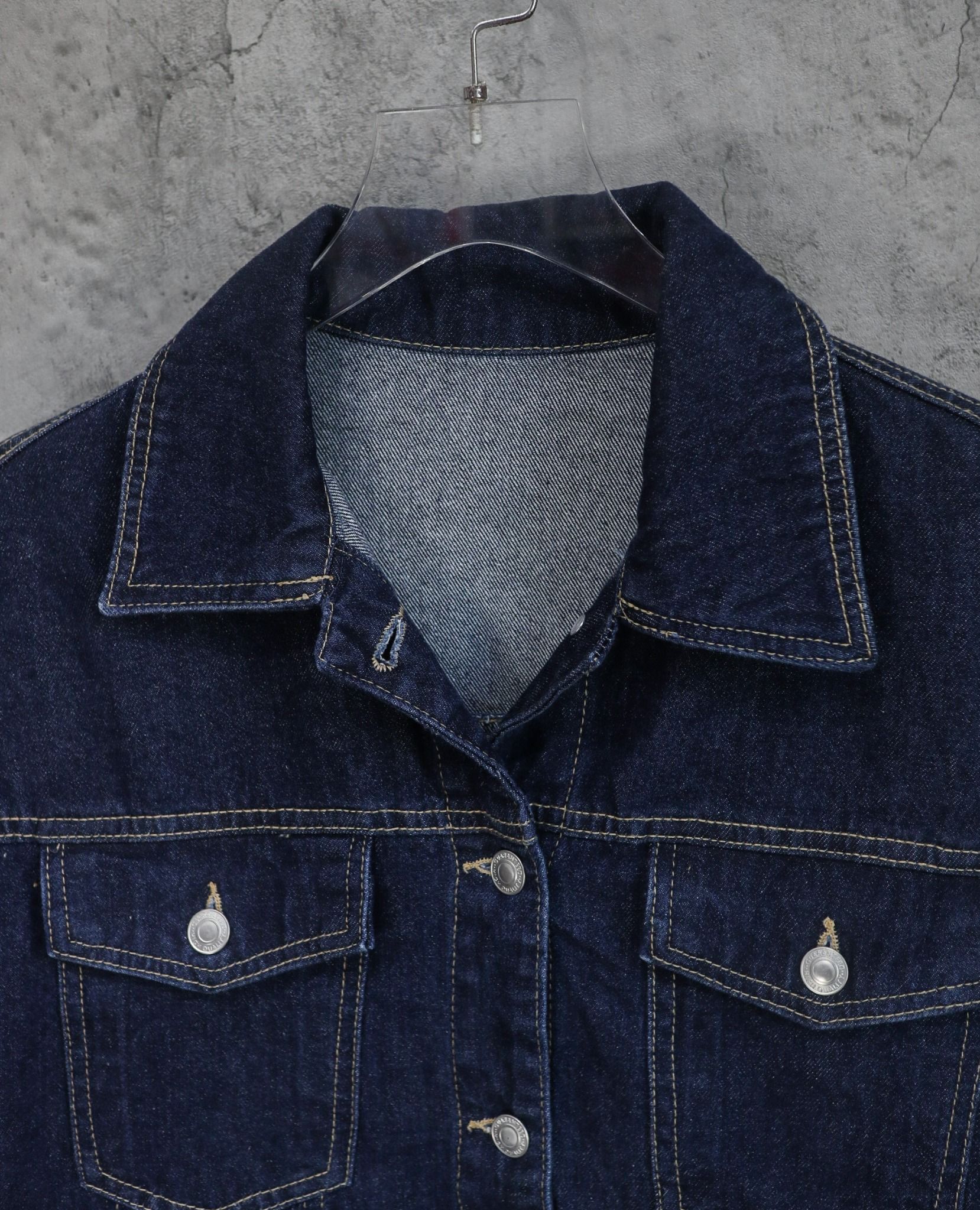 10.03.23 - VTG CROPPED DENIM JACKET