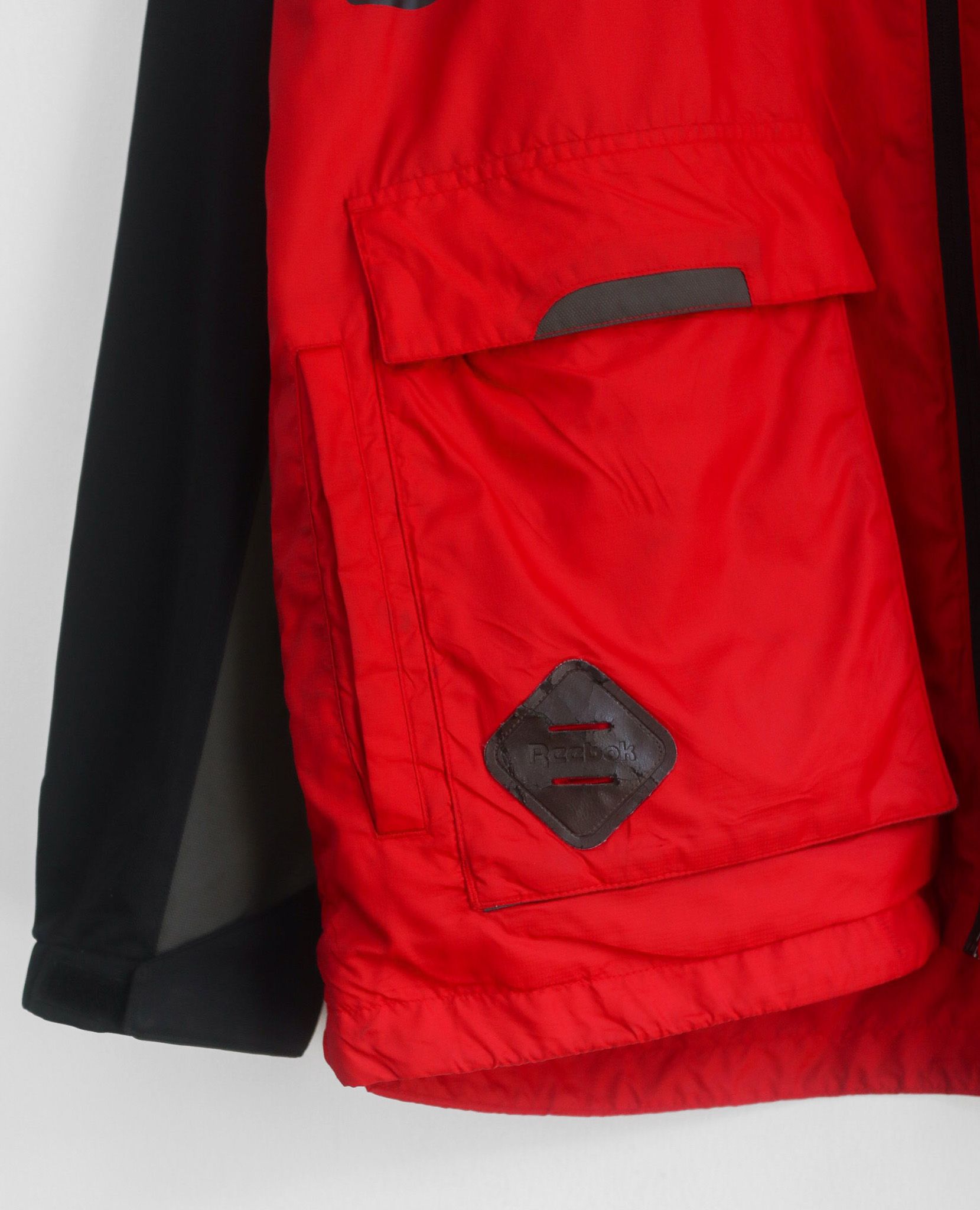 07.23.23 - VTG WINDBREAKER JACKET - REEBOK