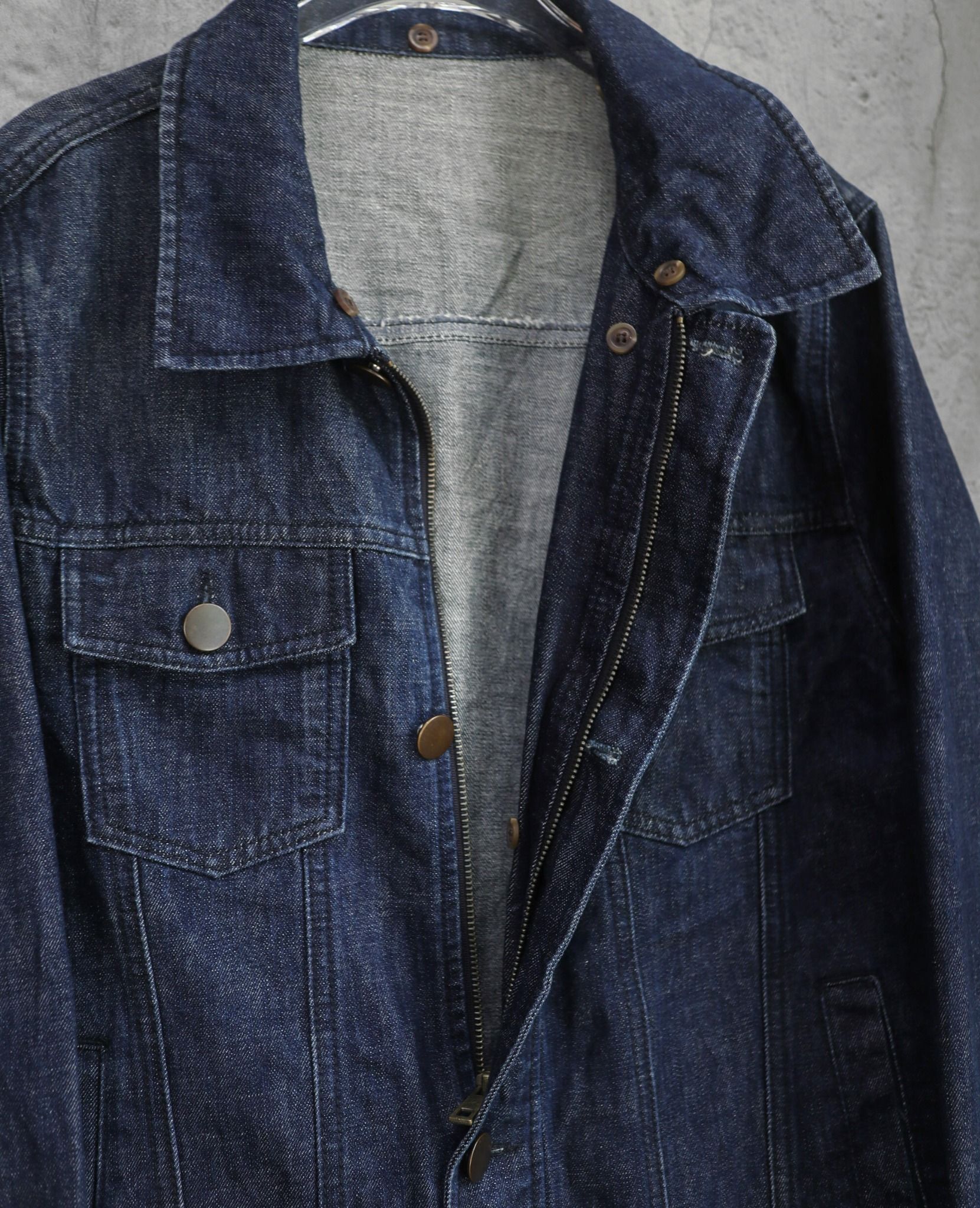 10.12.23 - VTG DENIM JACKET