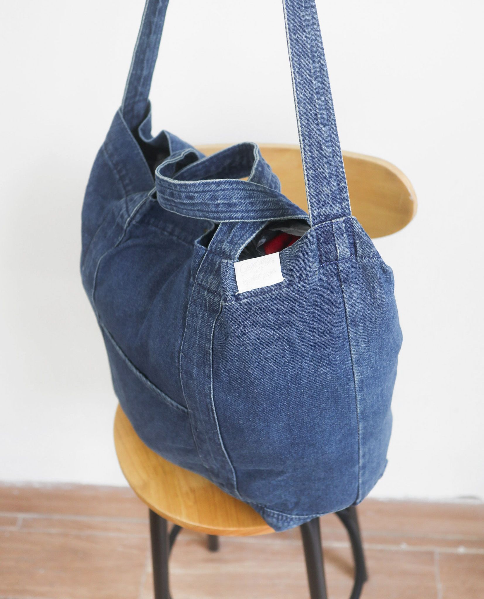 06.03.23 - VTG BAG - HUSH HUSH