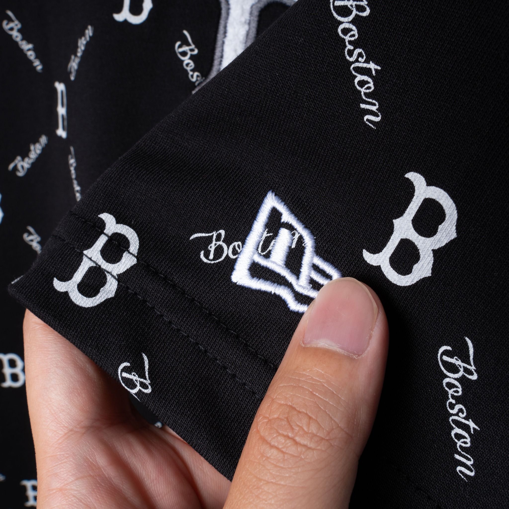 Áo Thun NEW.ERA Monogram
