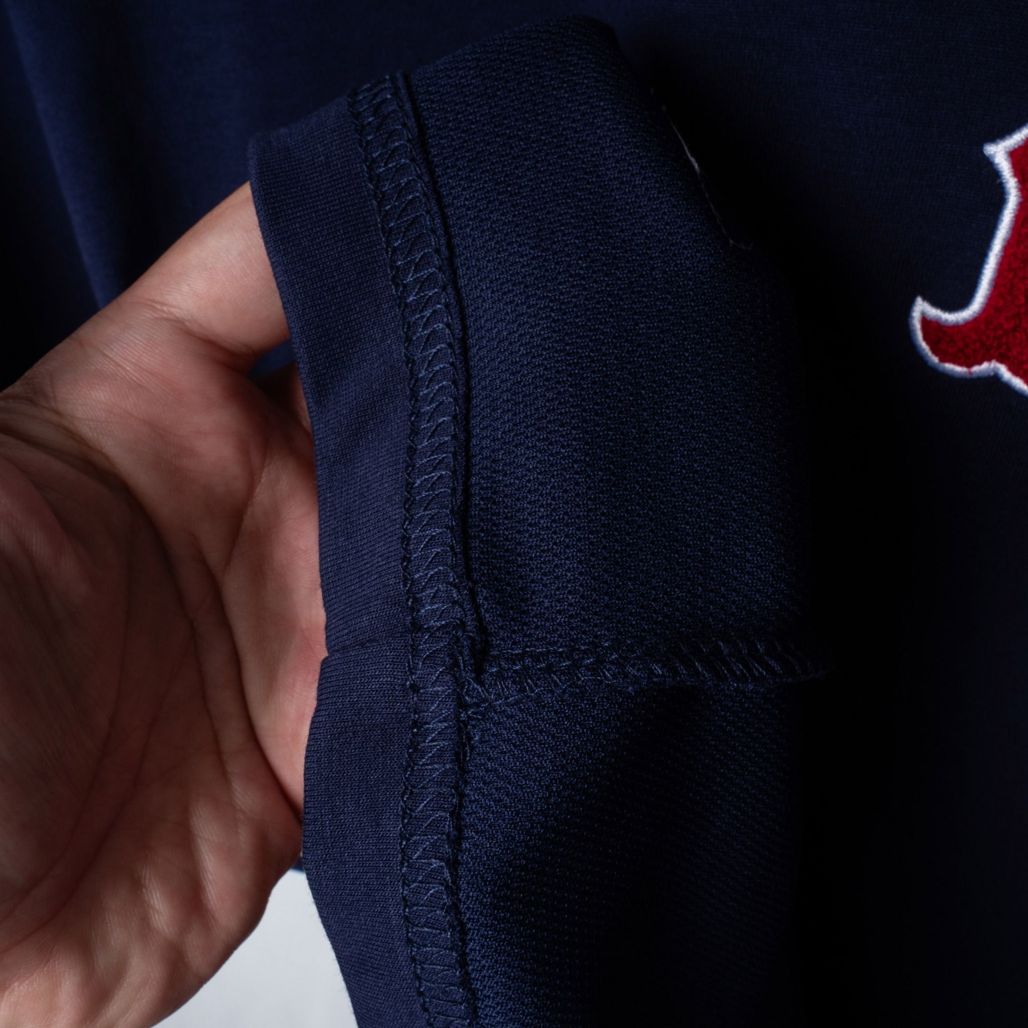 Tee NEW ERA Logo B Thêu Xù
