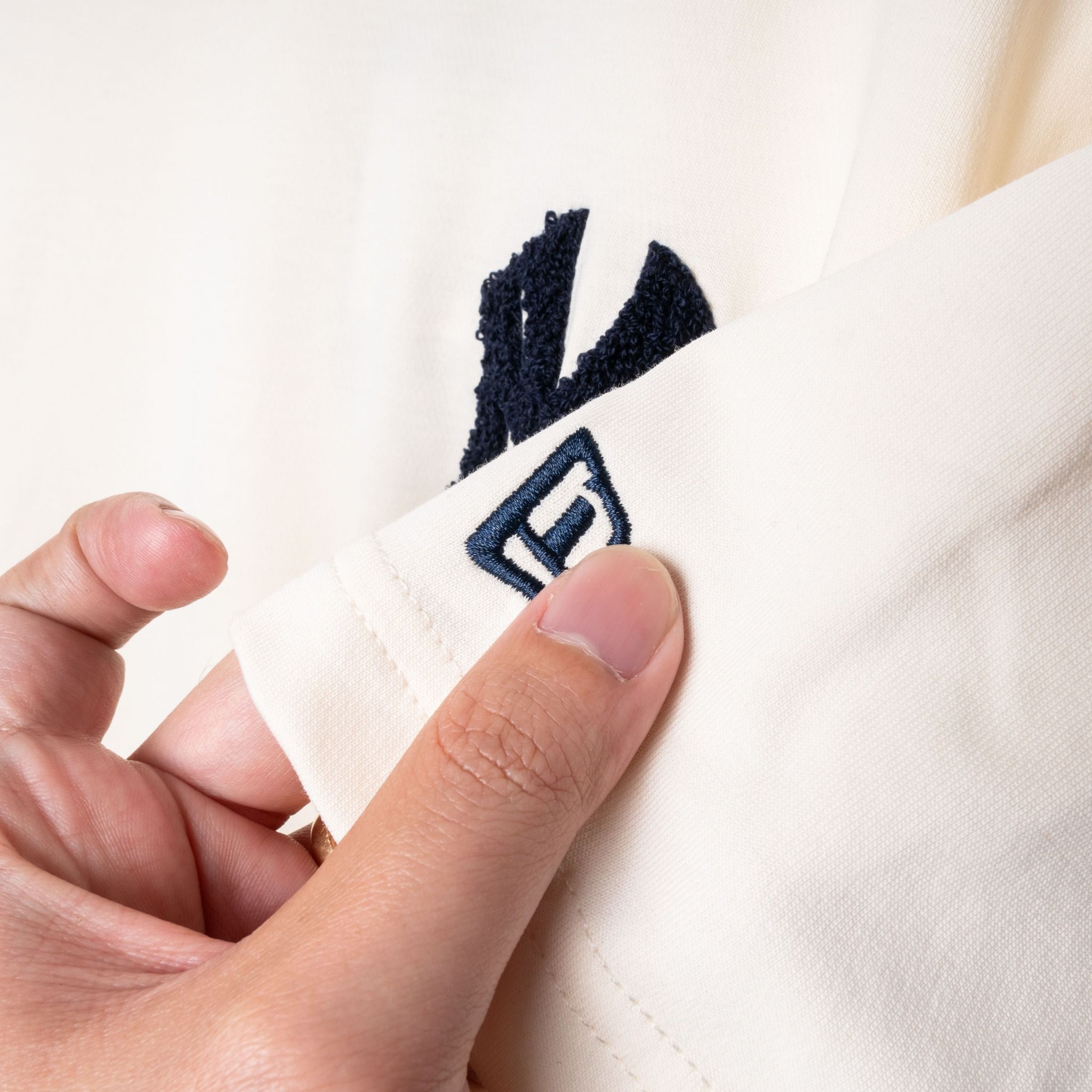 Tee NEW ERA Logo NY Champ Xù
