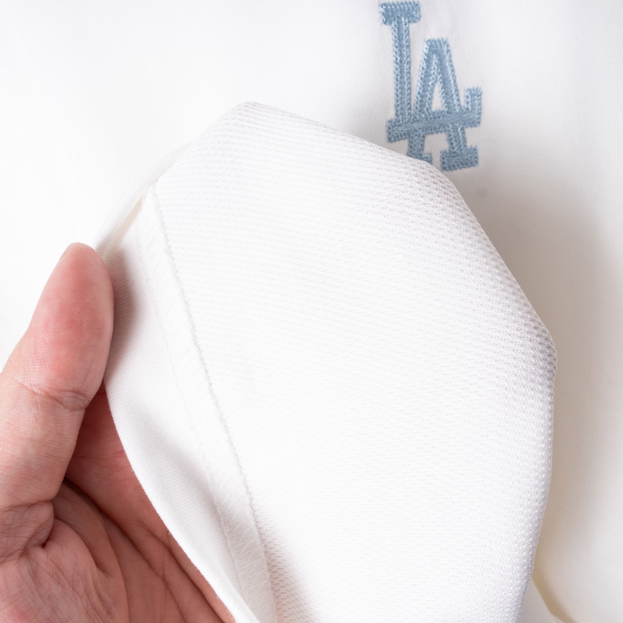 Tee NEW ERA Logo LA Thêu