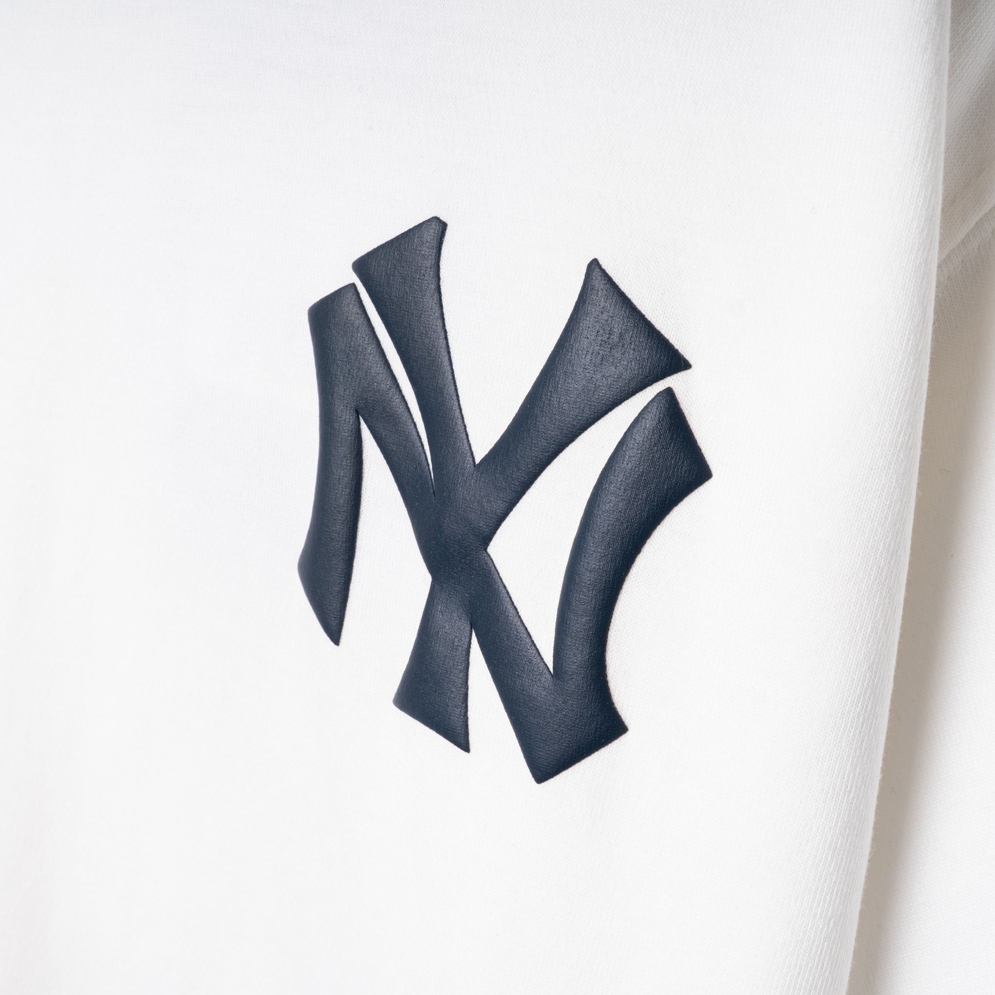Tee NEW ERA Logo NY Chấm Bi