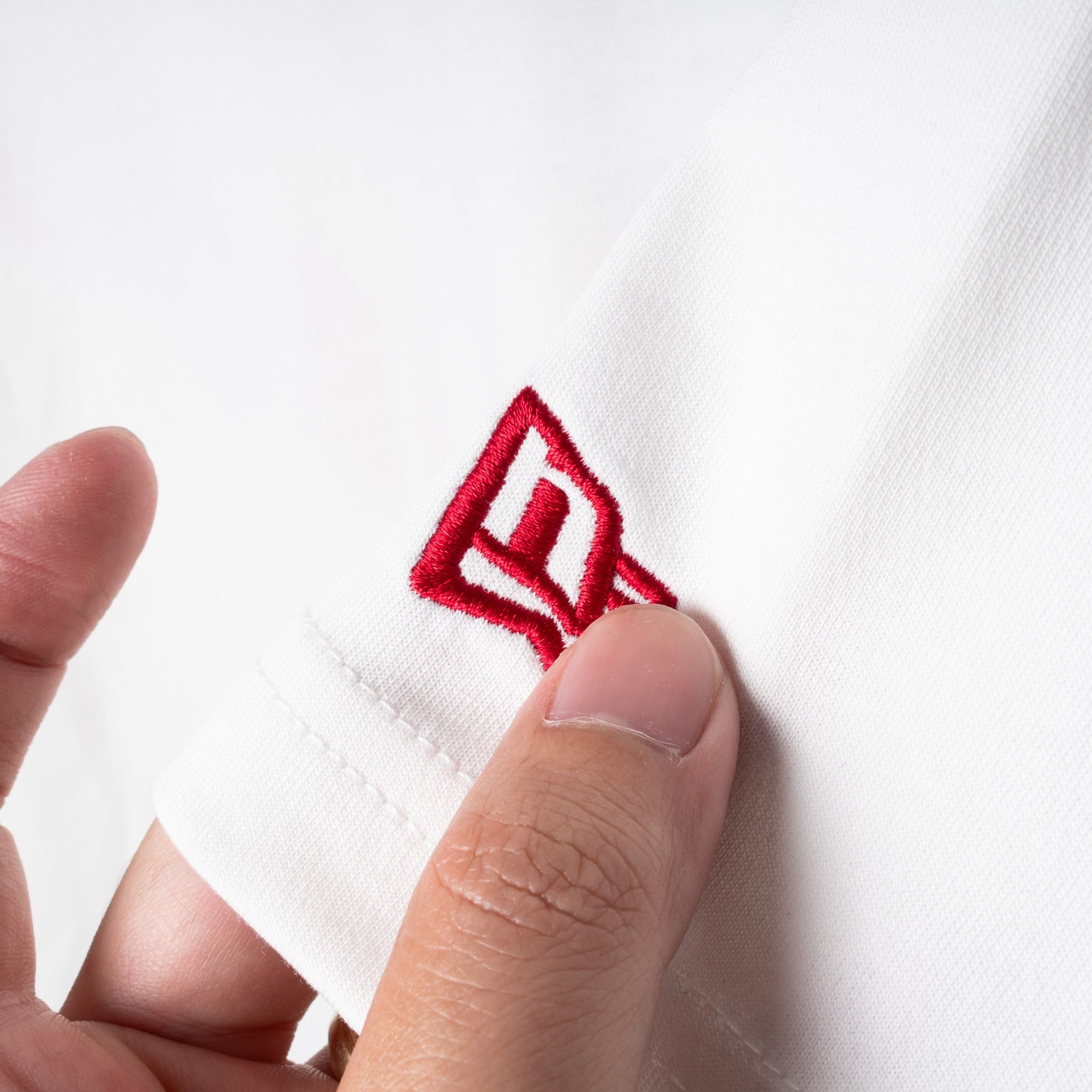 Tee NEW ERA Logo LA Thêu Xù