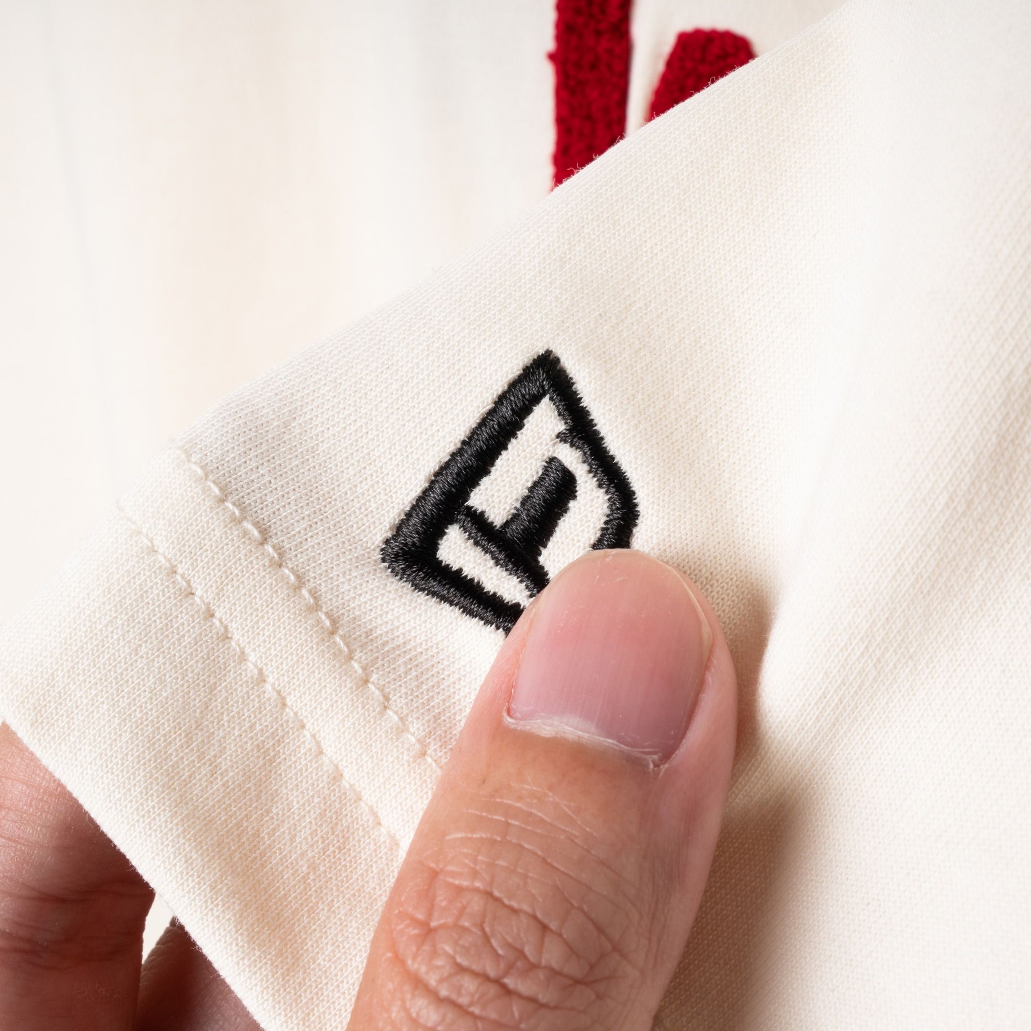Tee NEW ERA Logo LA Thêu Xù