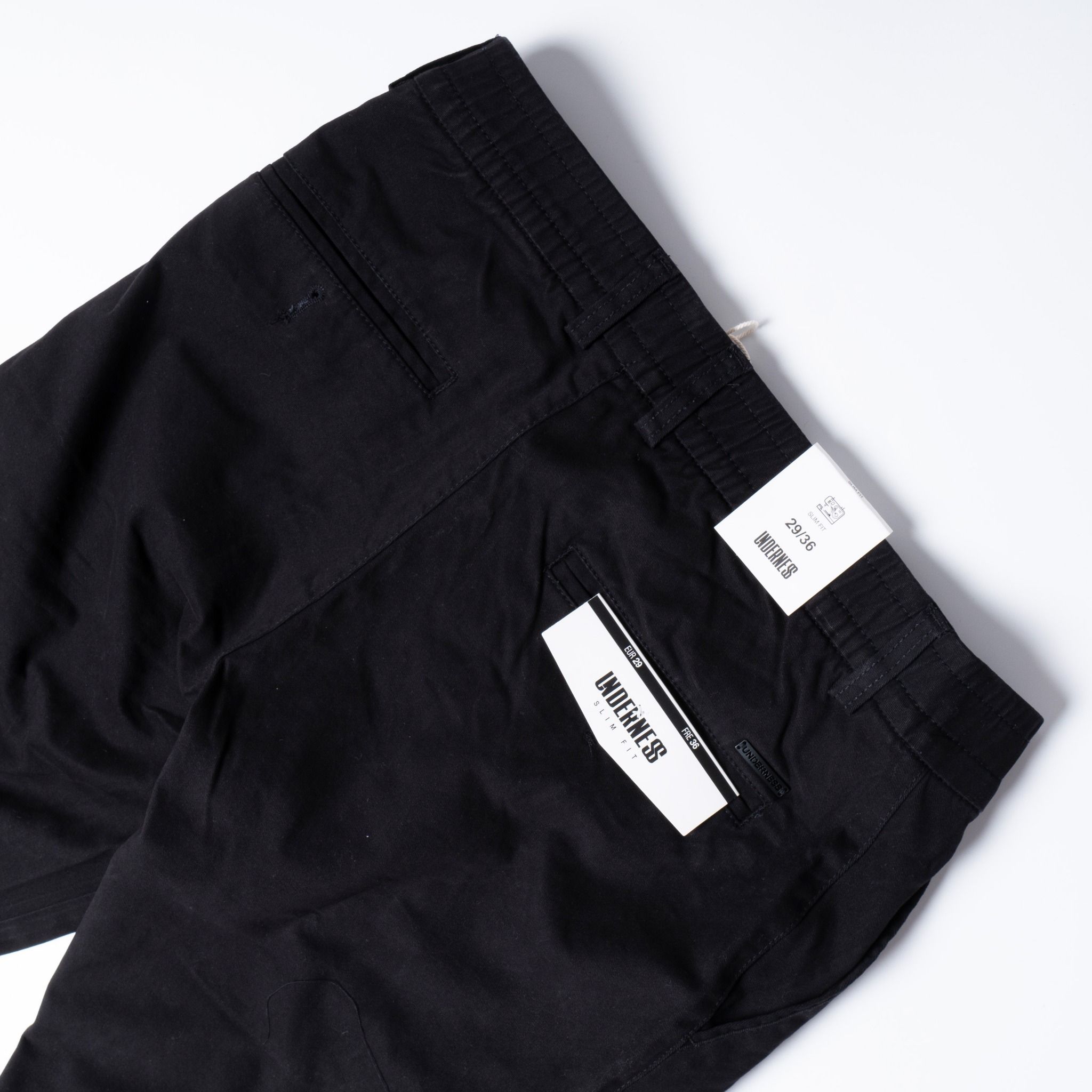Quần Kaki UNDERNESS Lưng Thun