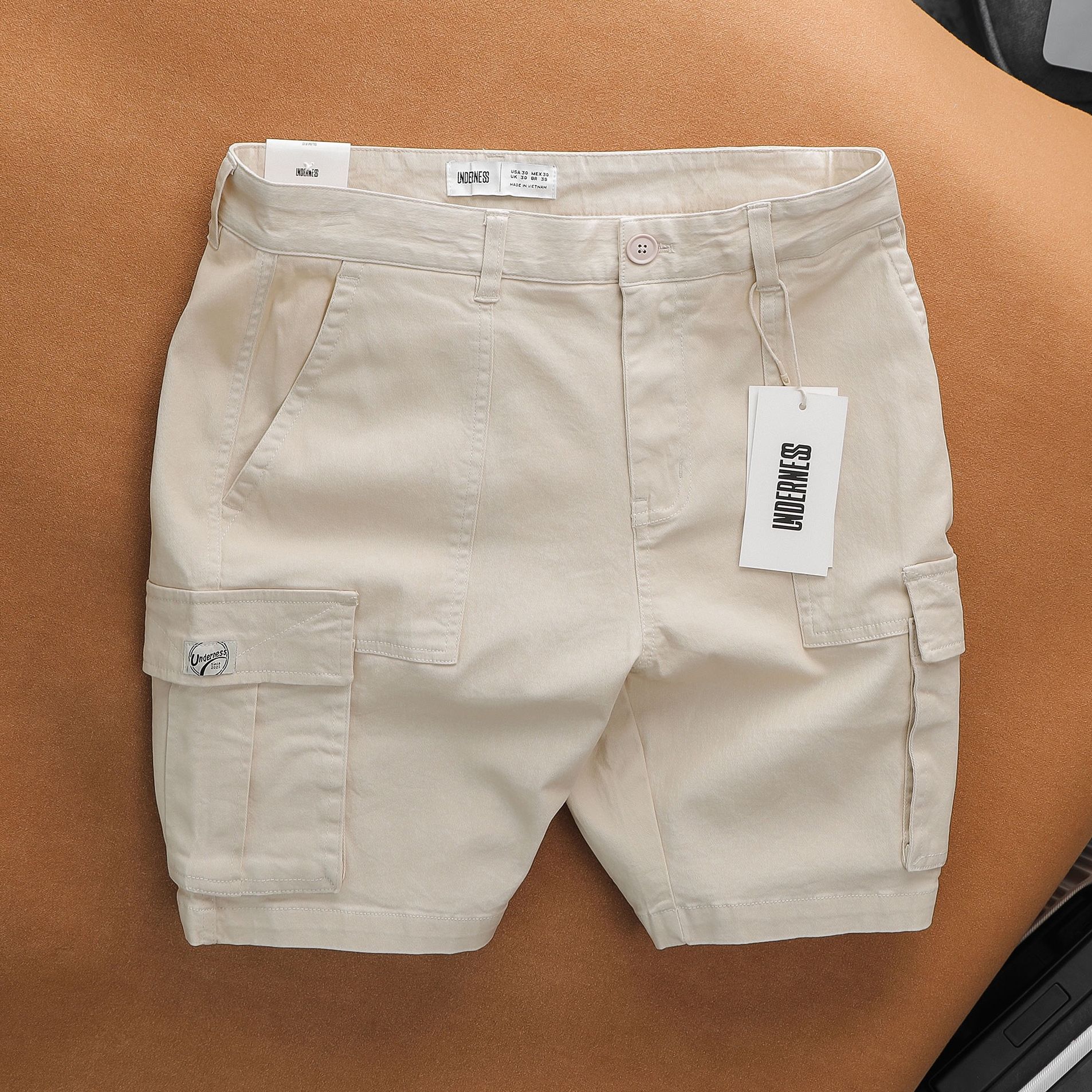 Short Kaki UNDERNESS Túi Hộp