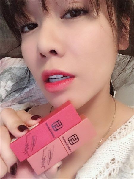 Son Nhật Kim Anh Laura Sunshine Lipstick