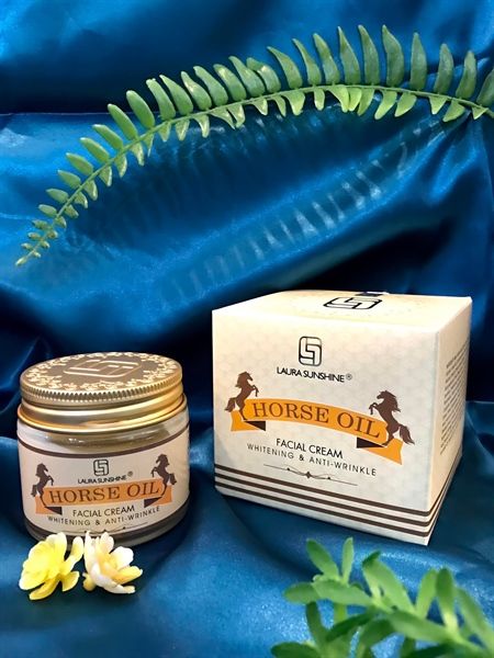 Kem dưỡng chiết xuất Dầu Ngựa Horse Oil Facial Cream Laura Sunshine Nhật Kim Anh 70gr