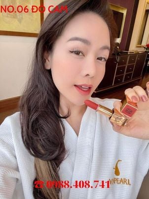  Son Hàn Quốc - Laura Sunshine Golden Velvet Lipstick No.06 – Peachy (Màu Đỏ Cam) 