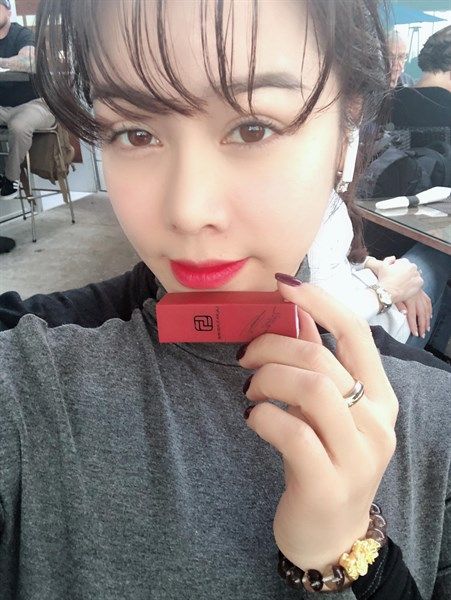 Son Nhật Kim Anh Laura Sunshine Lipstick