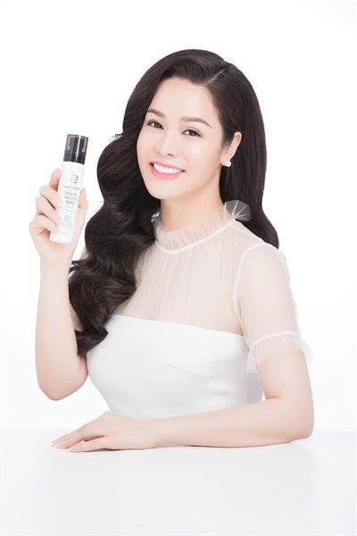 Xịt khoáng thải độc da Magic Detox Mist Laura Sunshine Nhật Kim Anh
