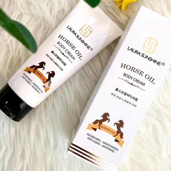 Kem Dưỡng Thể Dầu Ngựa 200g Ban đêm Horse Oil Body Cream Laura Sunshine Nhật Kim Anh