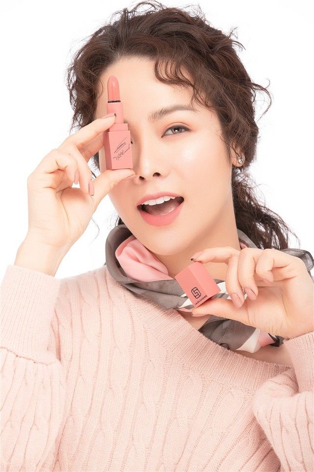 Son Nhật Kim Anh Laura Sunshine Lipstick