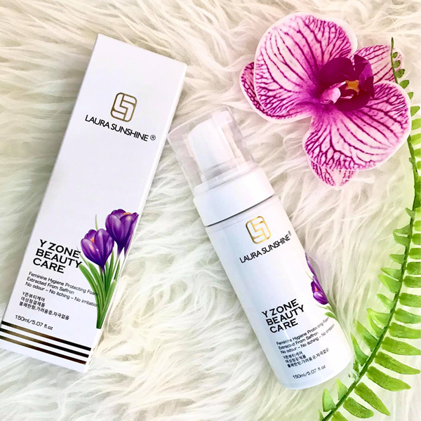 Bọt vệ sinh phụ nữ chiết xuất từ Nhụy hoa nghệ tây Saffon Y Zone Beauty Care Laura Sunshine Nhật Kim Anh 150ml