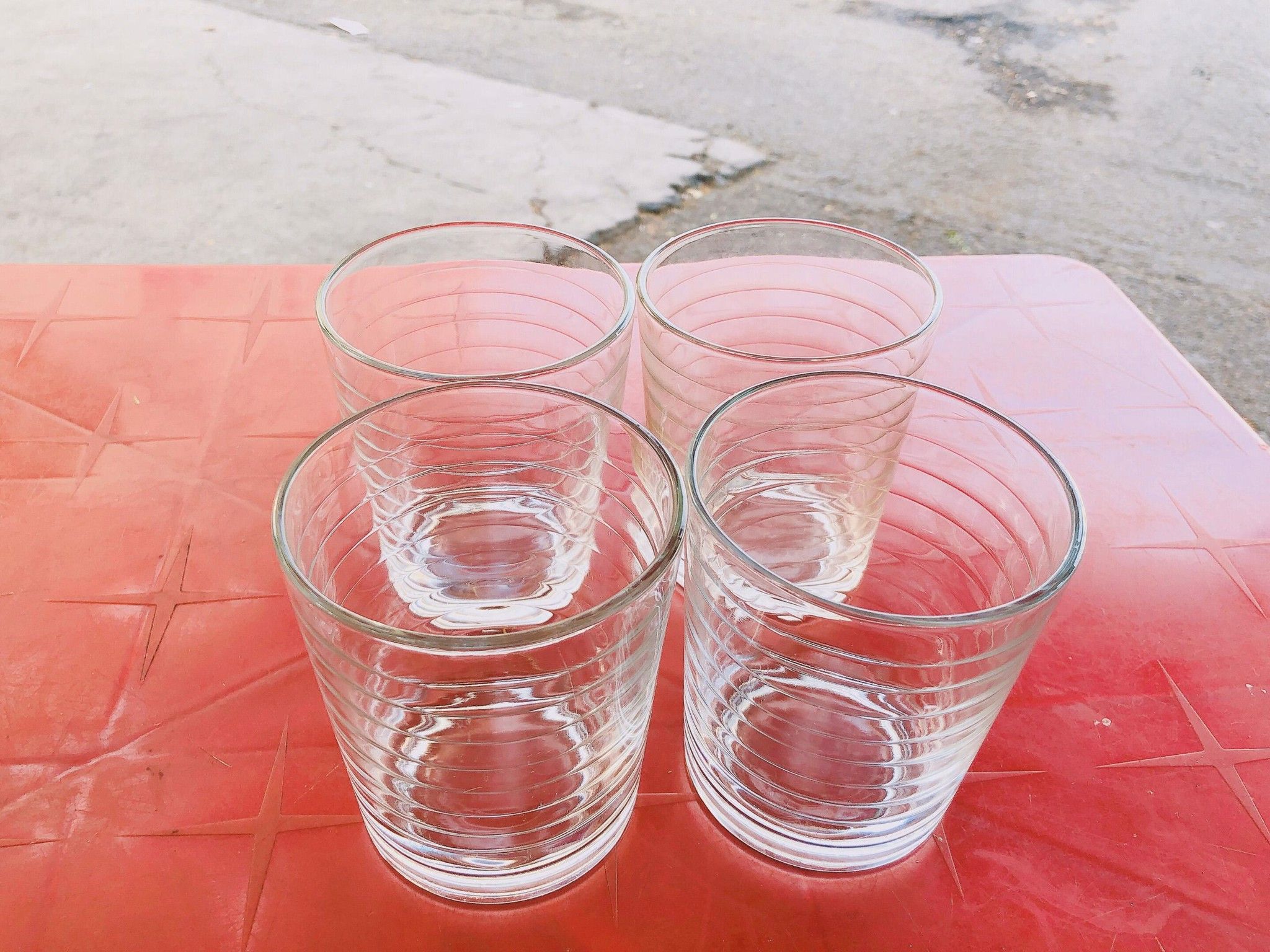 Bộ bình, ly thủy tinh Tonaglass 1000ml + 4 ly 320ml