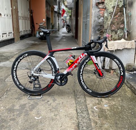 Xe Road Cervelo S5 dựng theo yêu cầu