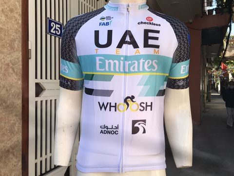 Bộ quần áo ngắn đạp xe UAE 2021