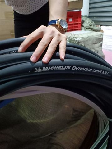 Lốp Michelin tanh thép 700x23C