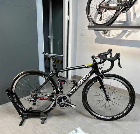 Xe Nhật lướt Colnago