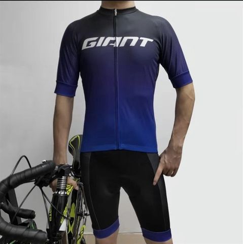 Bộ quần áo ngắn đạp xe Giant mã 06082021