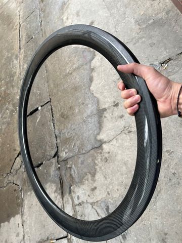 Vành carbon vân đá không lan tubular