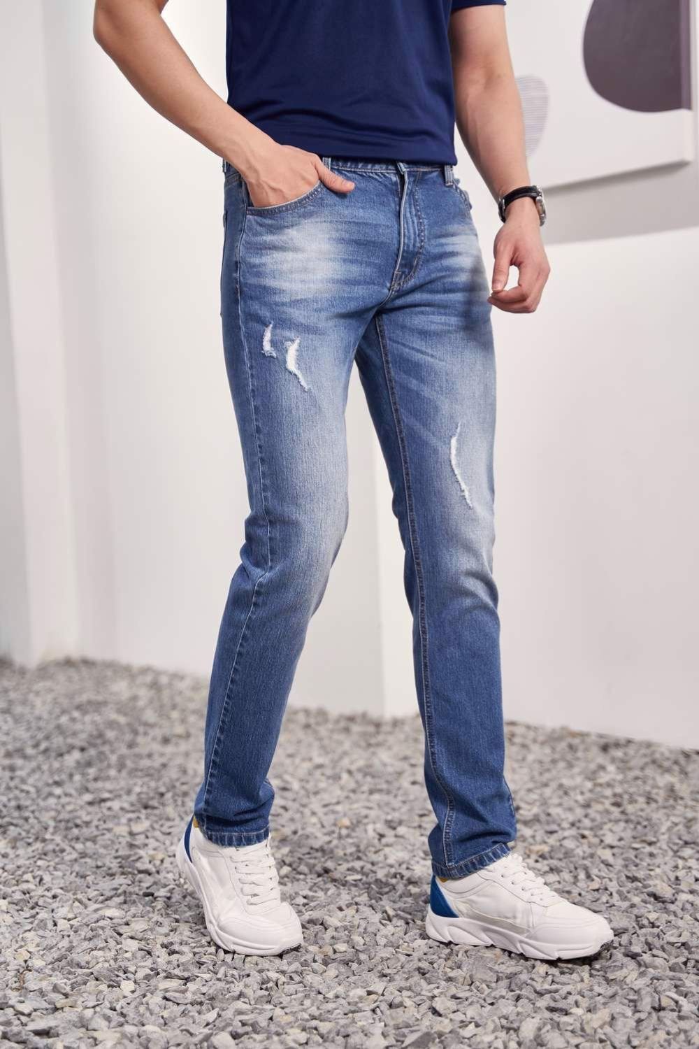  [Giảm 55%] Quần Jeans Nam 6QBDT008XAH rách Wash sáng màu 