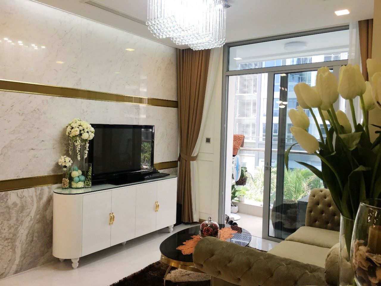  CĂN HỘ 2 PHÒNG NGỦ VINHOMES CENTRAL PARK TẦNG THẤP VIEW HỒ BƠI 