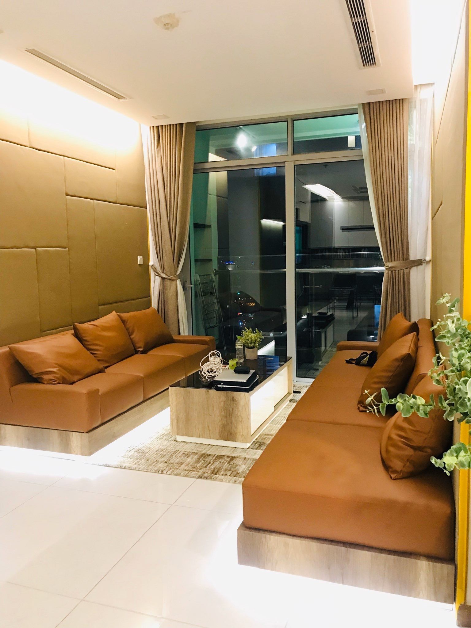  CĂN HỘ 2 PHÒNG NGỦ VINHOMES CENTRAL PARK NỘI THẤT CAO CẤP 