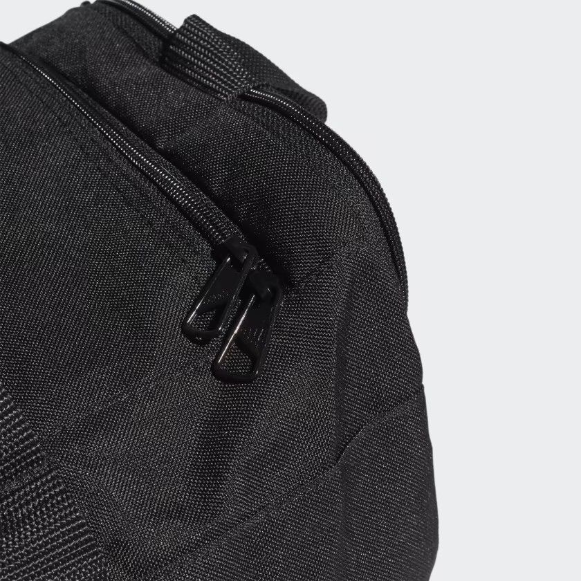 Túi Duffel Logo Essentials Cỡ Vừa GN2038