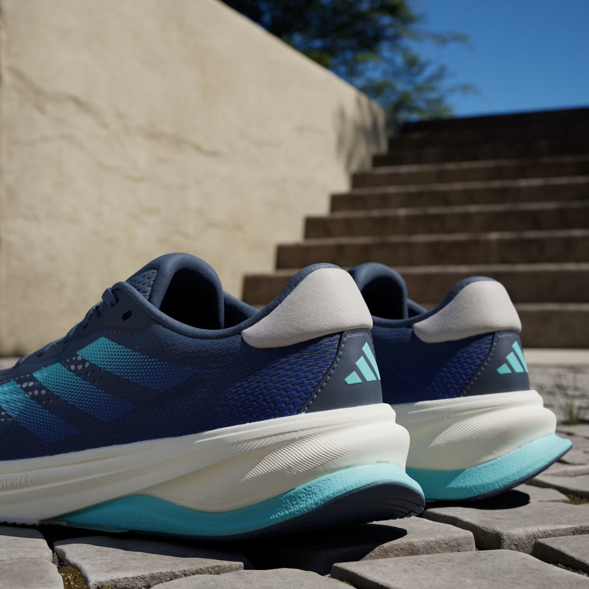Giày Chạy Bộ Adidas Supernova Solution ID3602