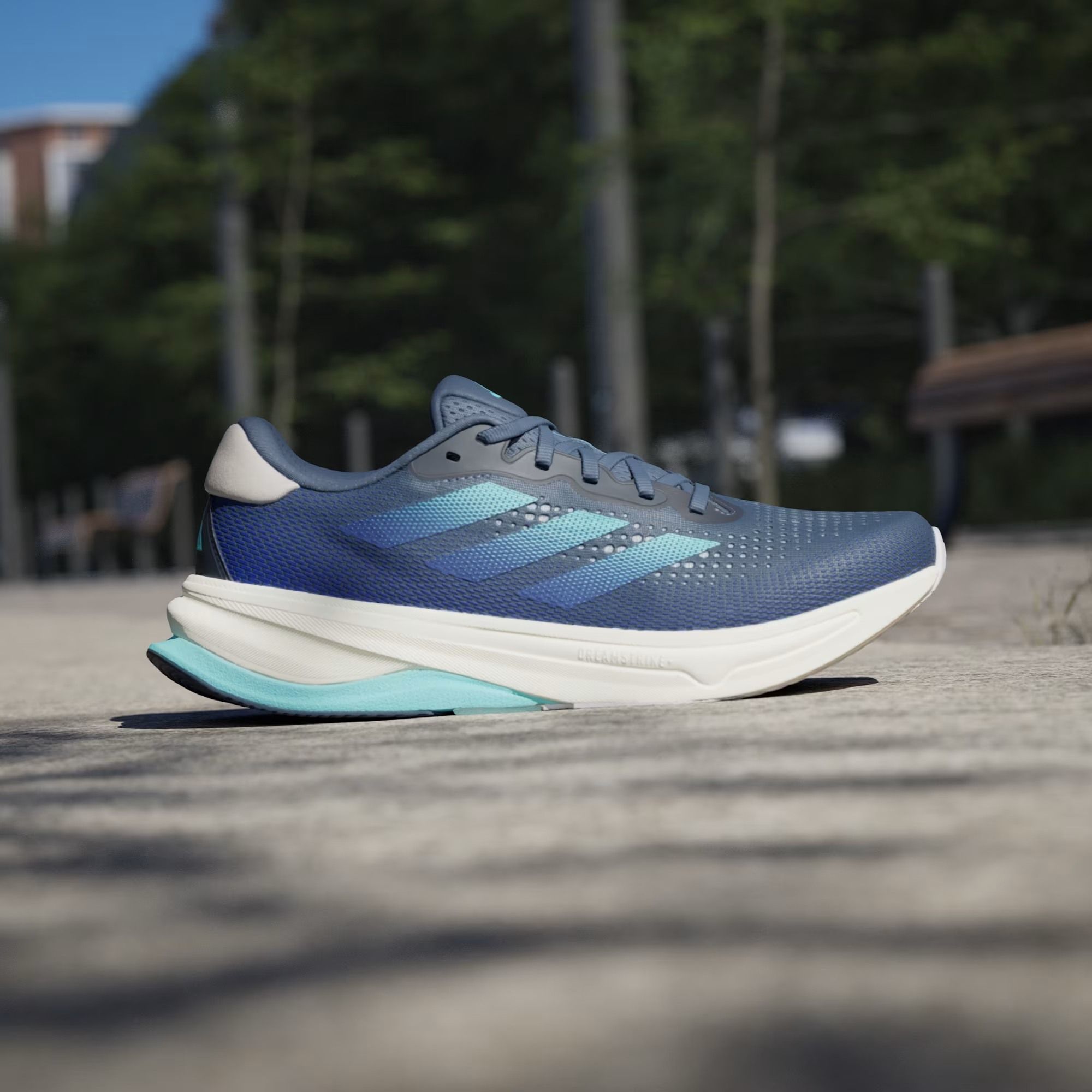 Giày Chạy Bộ Adidas Supernova Solution ID3602