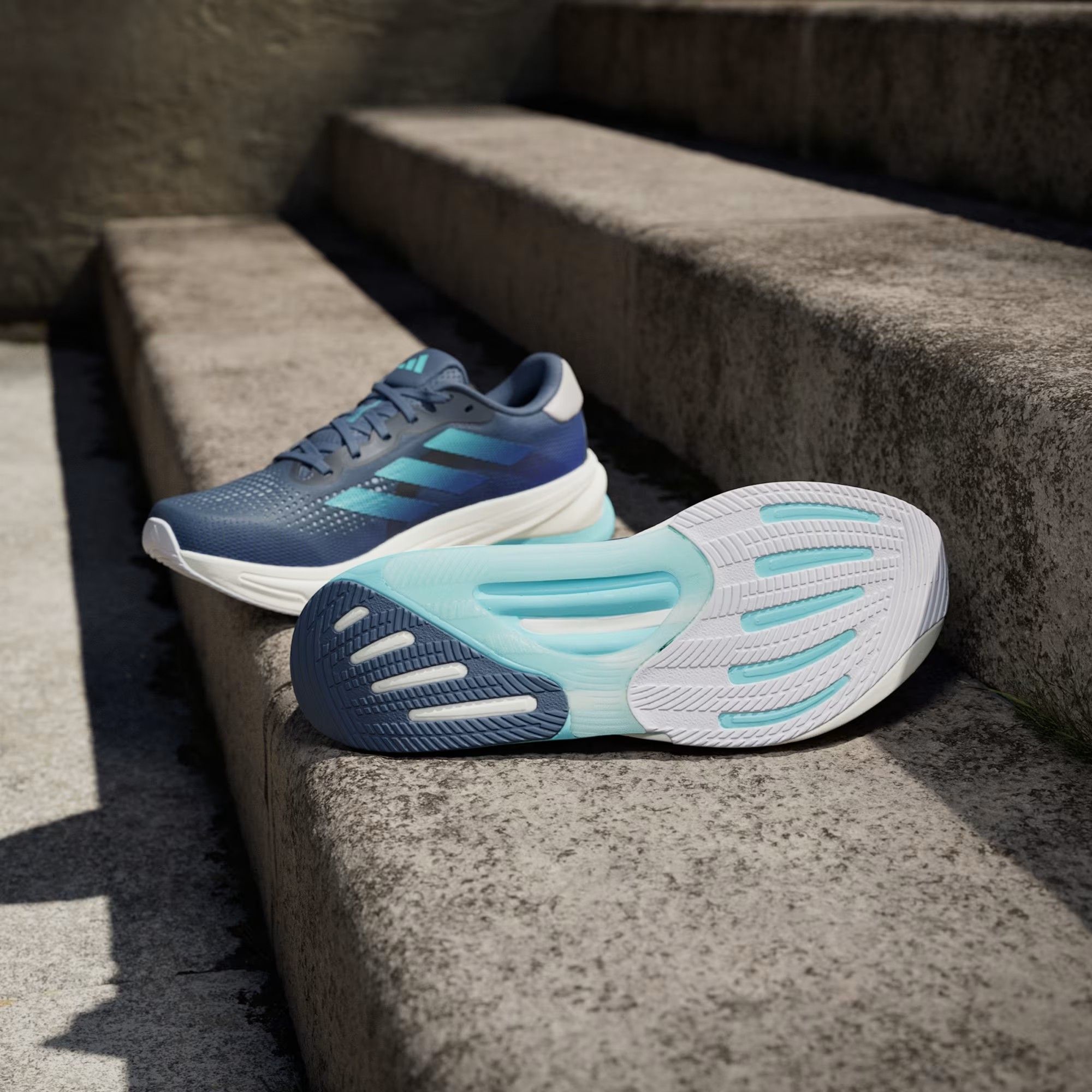 Giày Chạy Bộ Adidas Supernova Solution ID3602