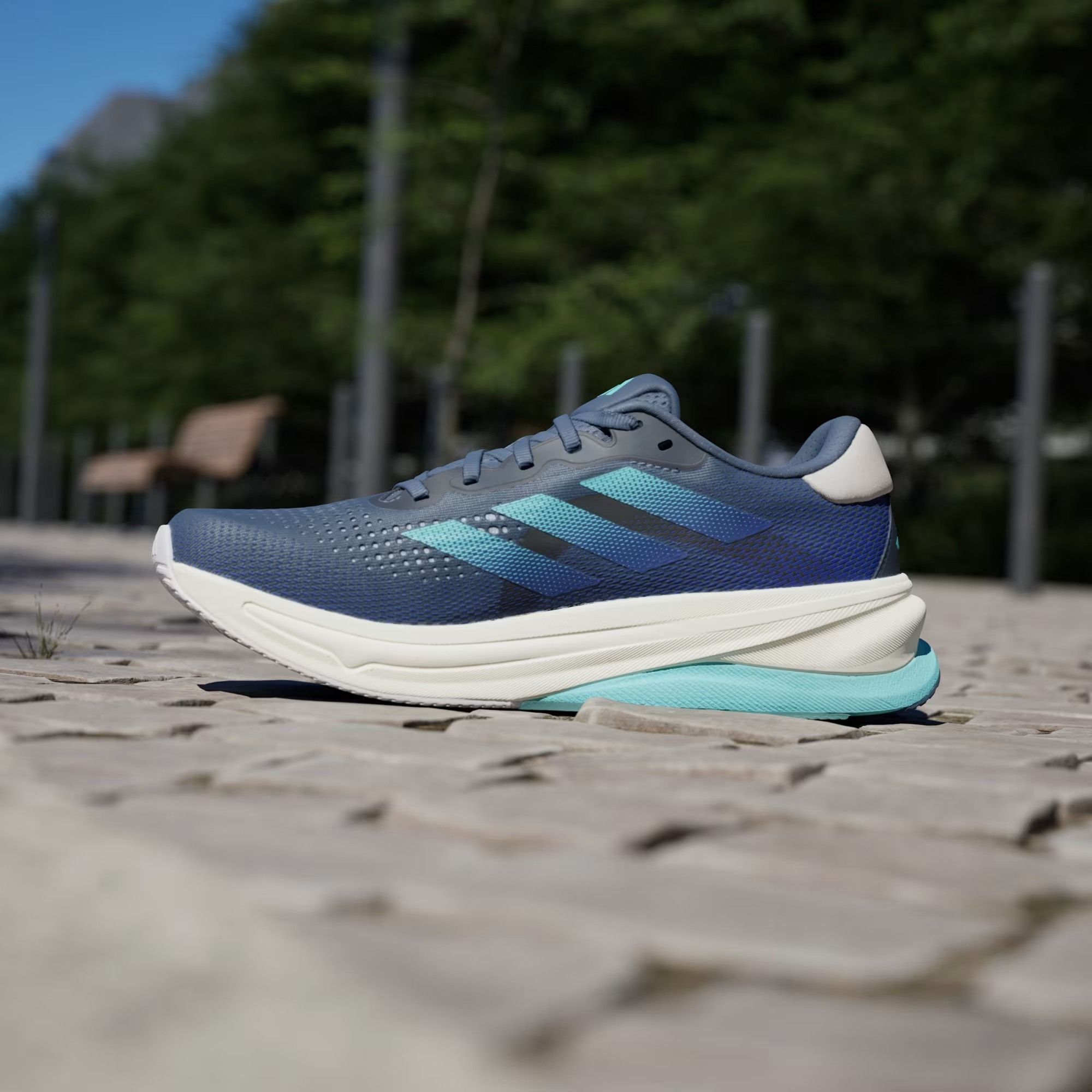 Giày Chạy Bộ Adidas Supernova Solution ID3602
