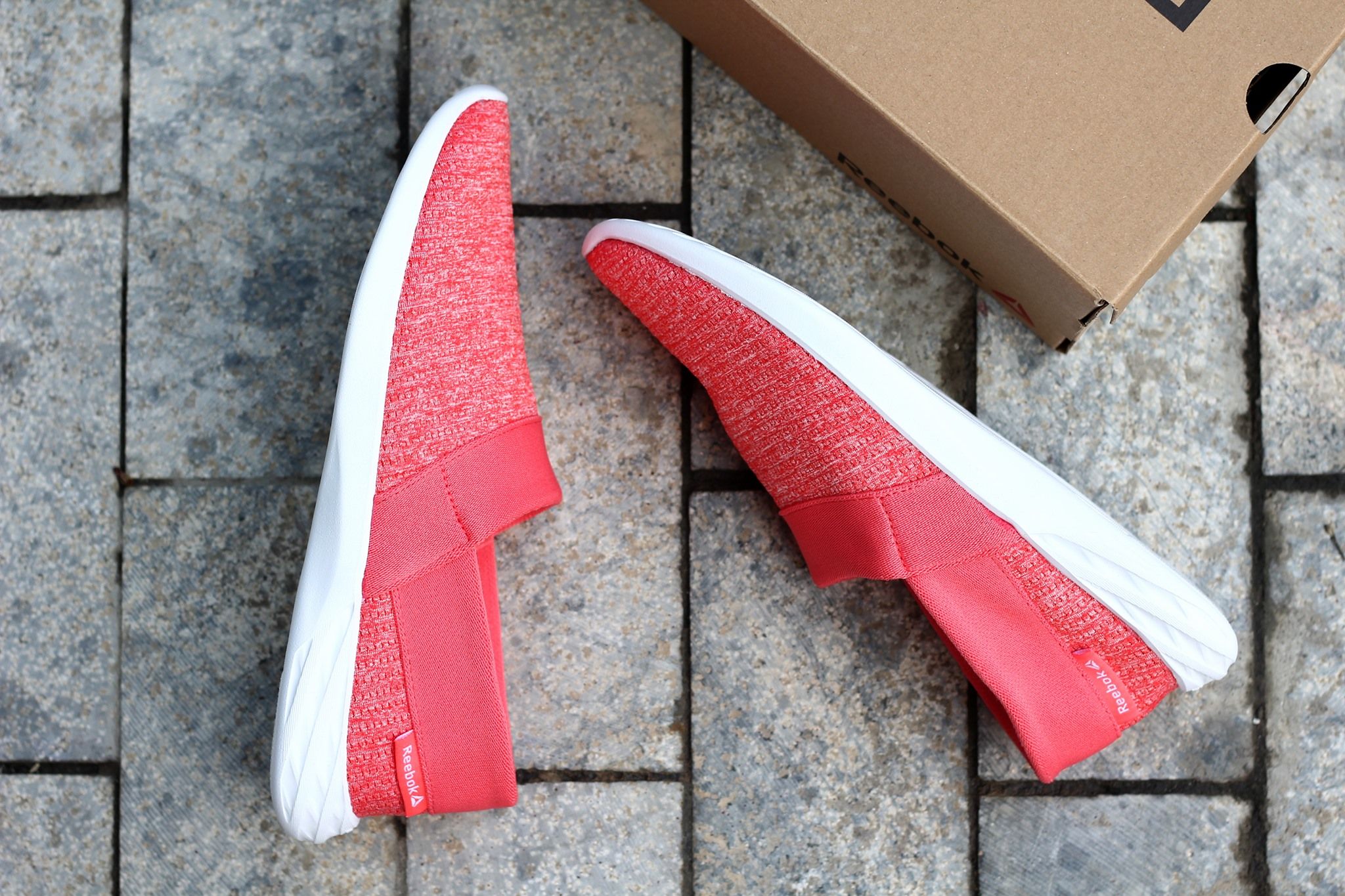 SLIP ON REEBOK