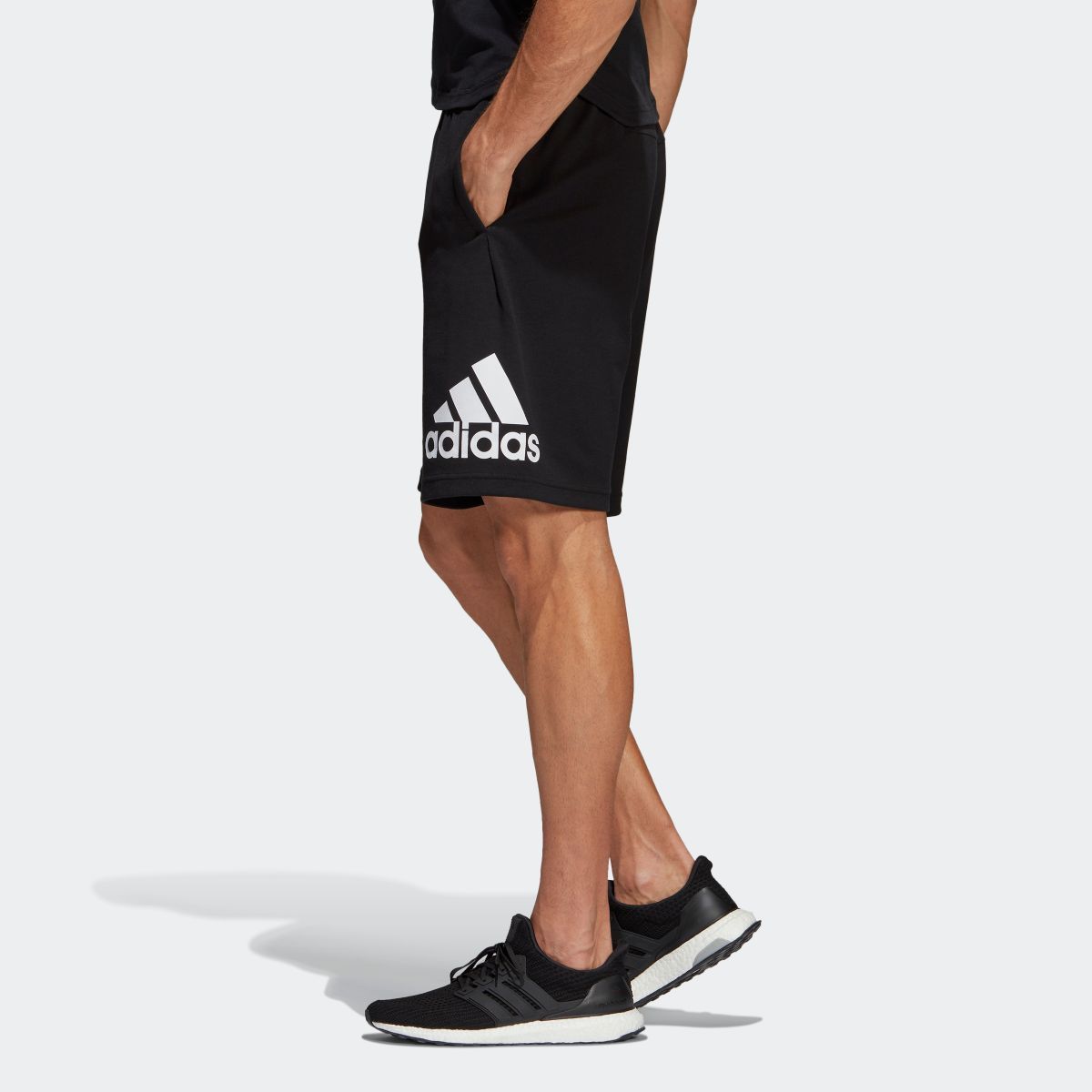 QUẦN ADIDAS MUST HAVE BADGE DT9949