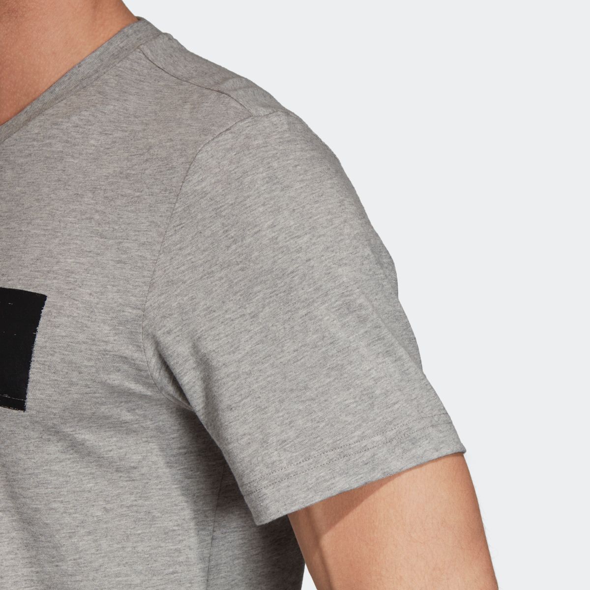 ÁO ADIDAS T-SHIRT EI4595