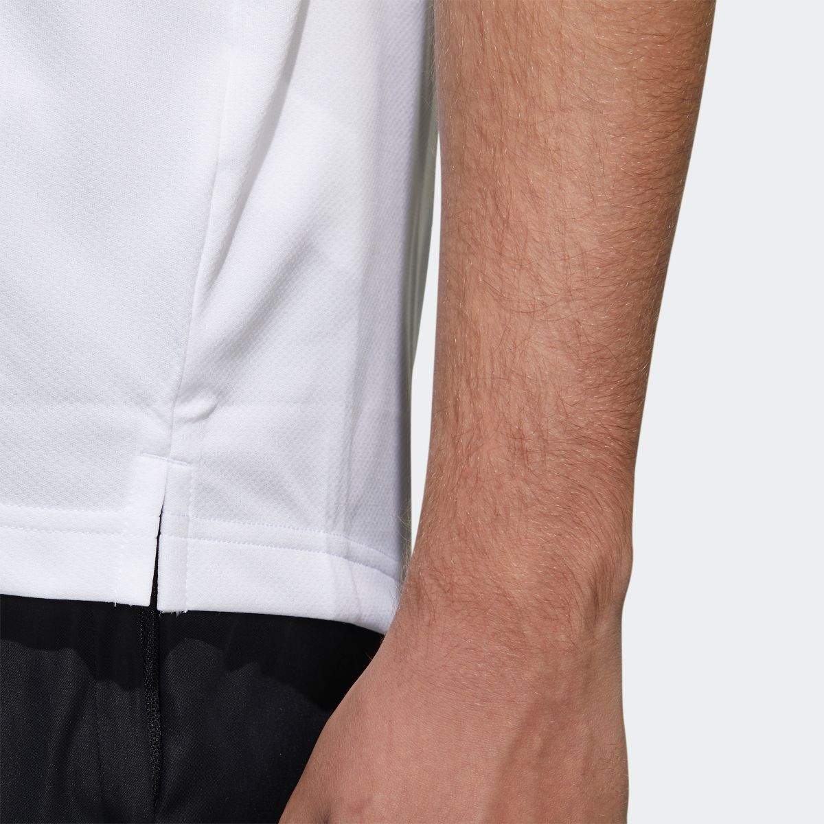 ÁO ADIDAS D2M ELEV FL0346