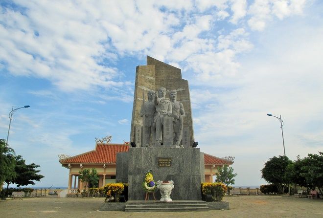 [ĐẢO LÝ SƠN 3N4Đ] CHINH PHỤC HÒN ĐẢO MELDIVES VIỆT NAM | PHƯƠNG TIỆN TÀU LỬA MÙA HÈ