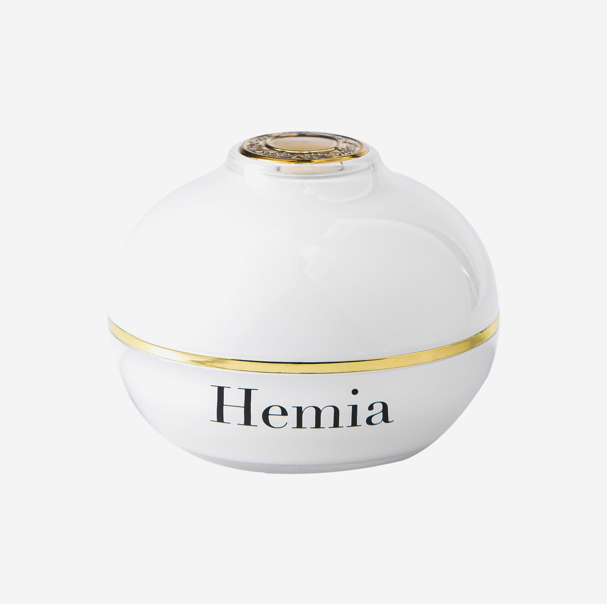  HEMIA WHITENING BODY CREAM 