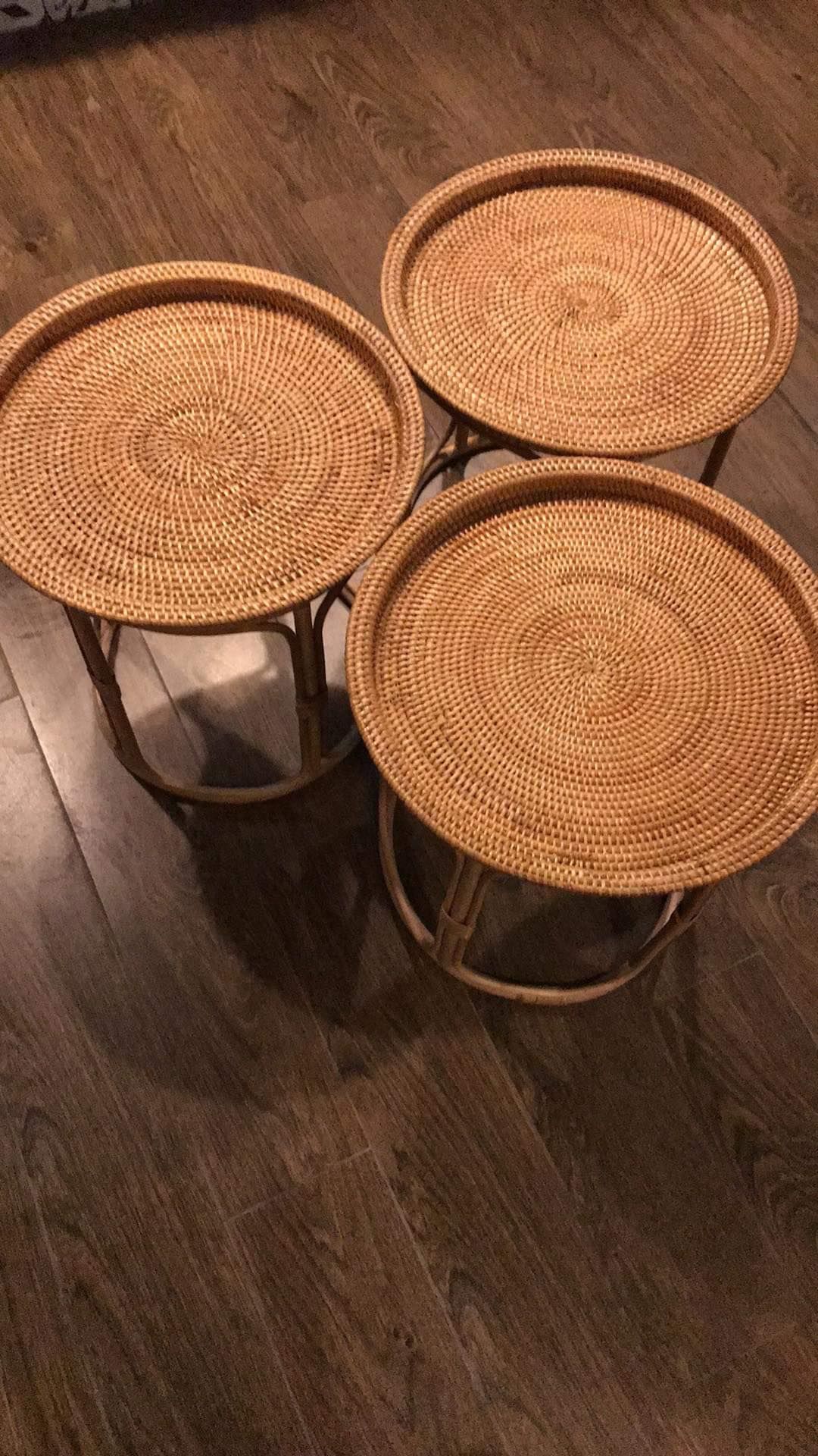 BÀN MÂY / TABLE