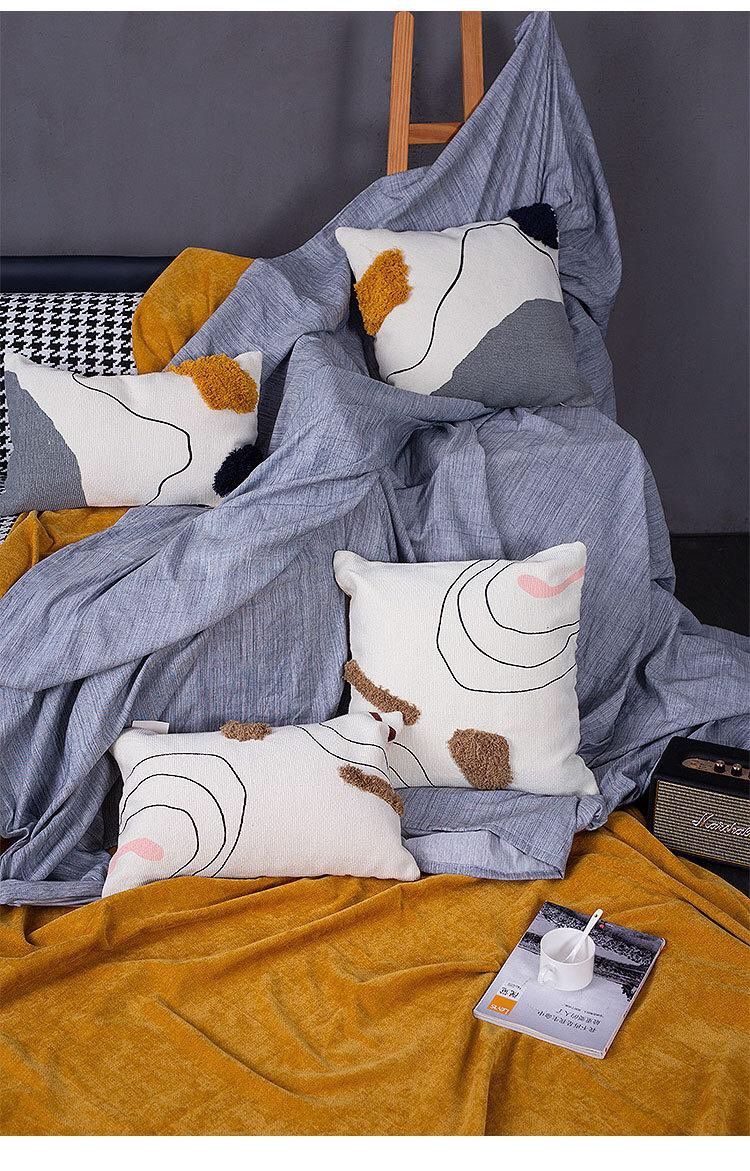 ABSTRACT PILLOWCASE