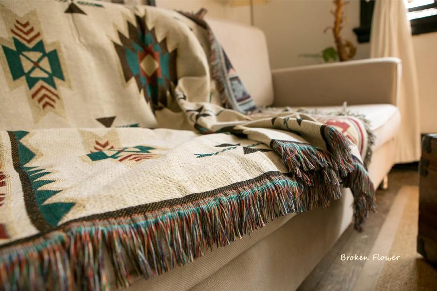 WHITE BOHO
