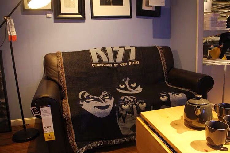 KISS