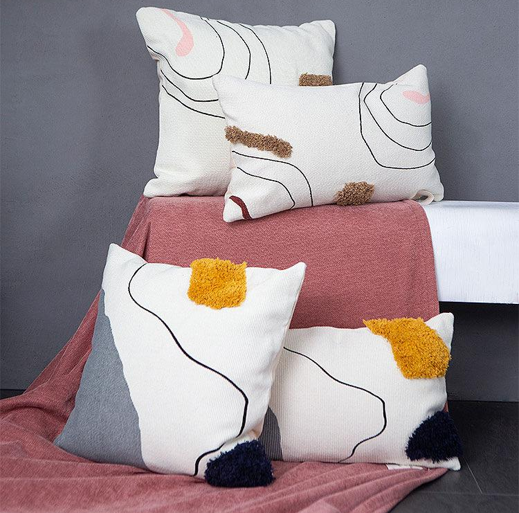 ABSTRACT PILLOWCASE